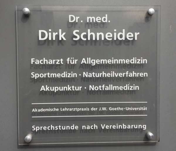 Praxisschild Dr. med. Dirk Schneider